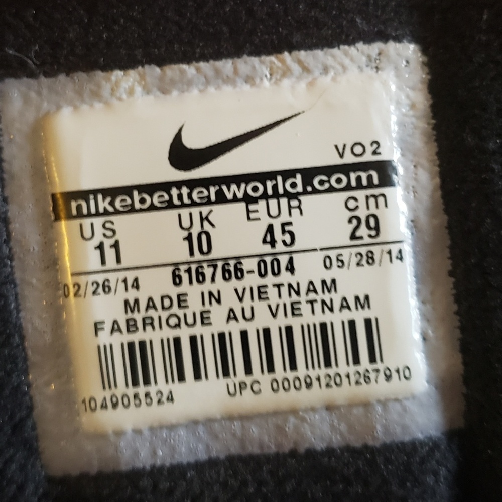 Labron James 11s - Picture 4 of 5